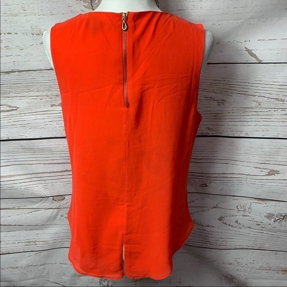 Sanctuary Keyhole Penguin Tail Zippered Sleeveless Top - Picture 4 of 7